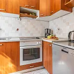 2 Bedroom Lovely In