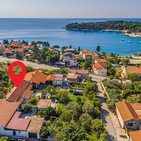 Сasa de vacaciones 2 Bedroom Lovely In Pula