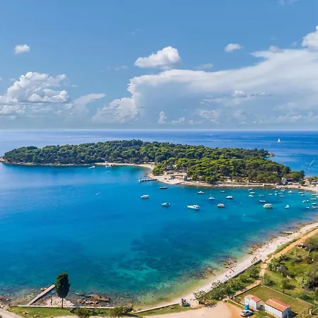 2 Bedroom Lovely In * Pula