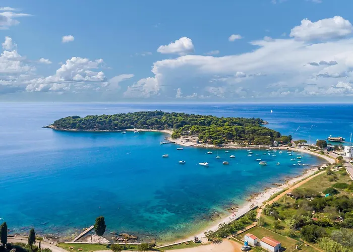 2 Bedroom Lovely In * Pula